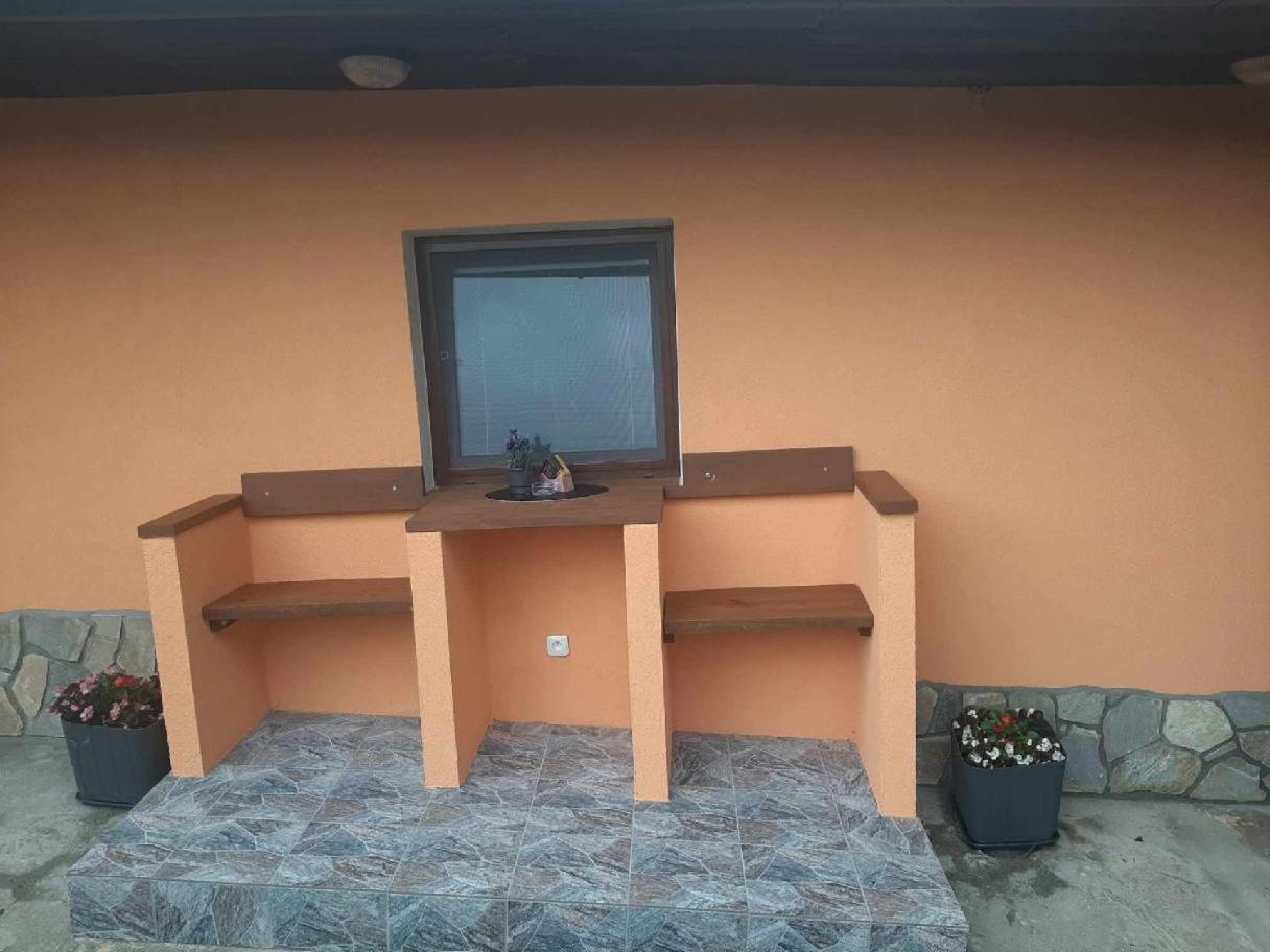 Apartman Luka 2 Buchlovice Exterior photo