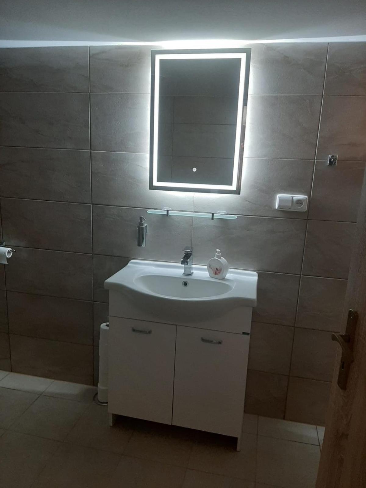 Apartman Luka 2 Buchlovice Exterior photo